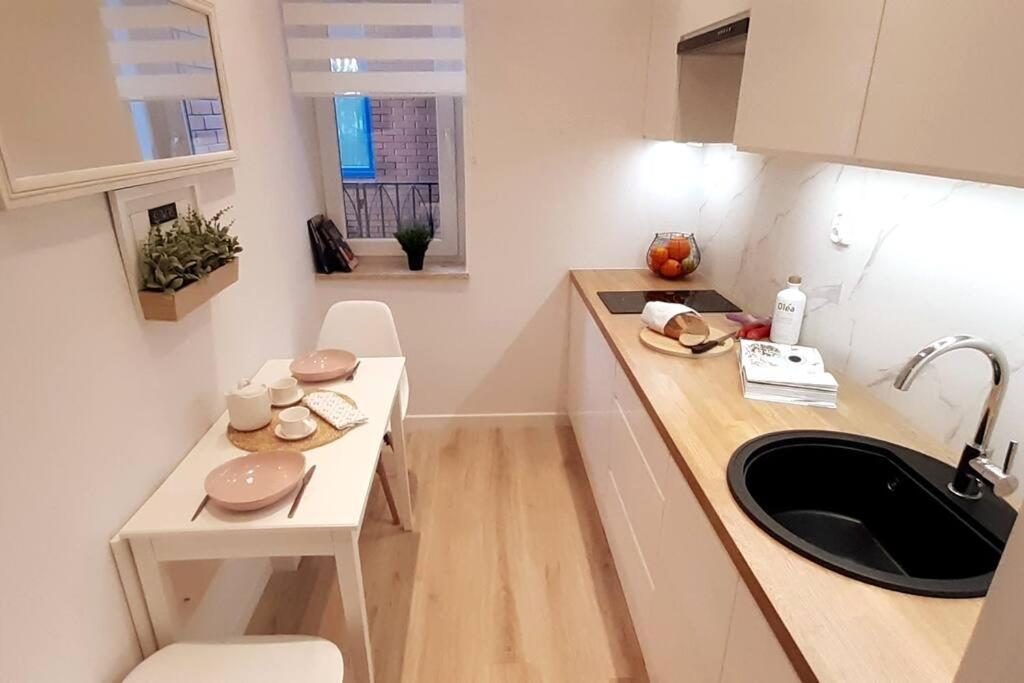 Appartement Rondo Onz Metro, Krochmalna 32a Street *