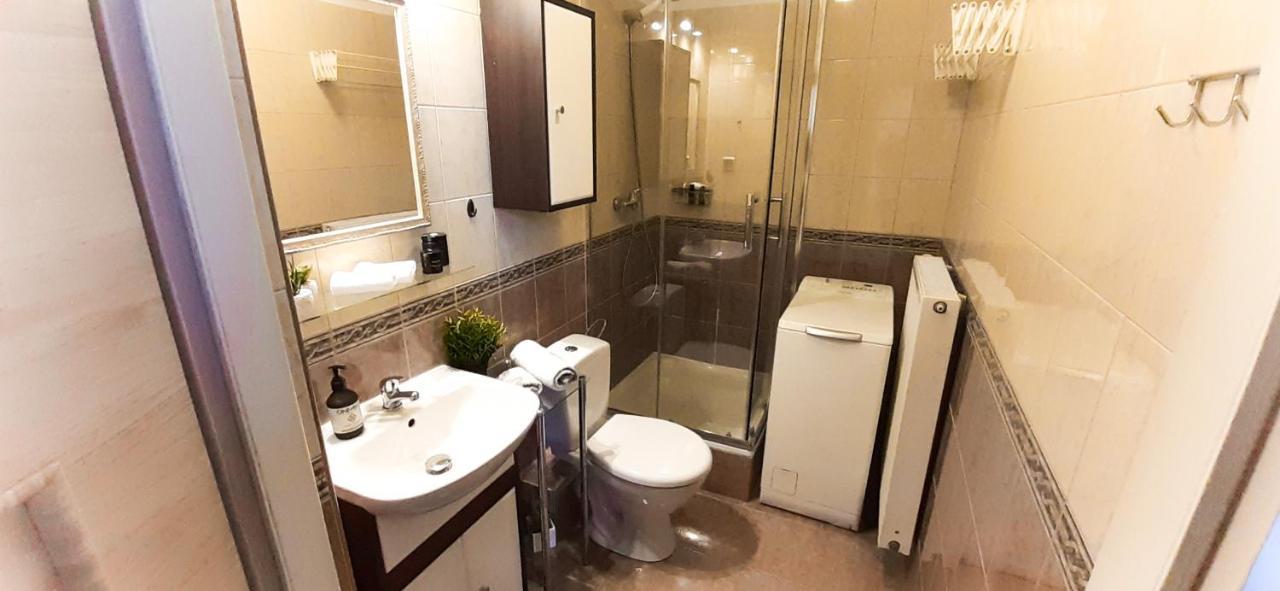Rondo Onz Metro, Krochmalna 32a Street Appartement Warschau